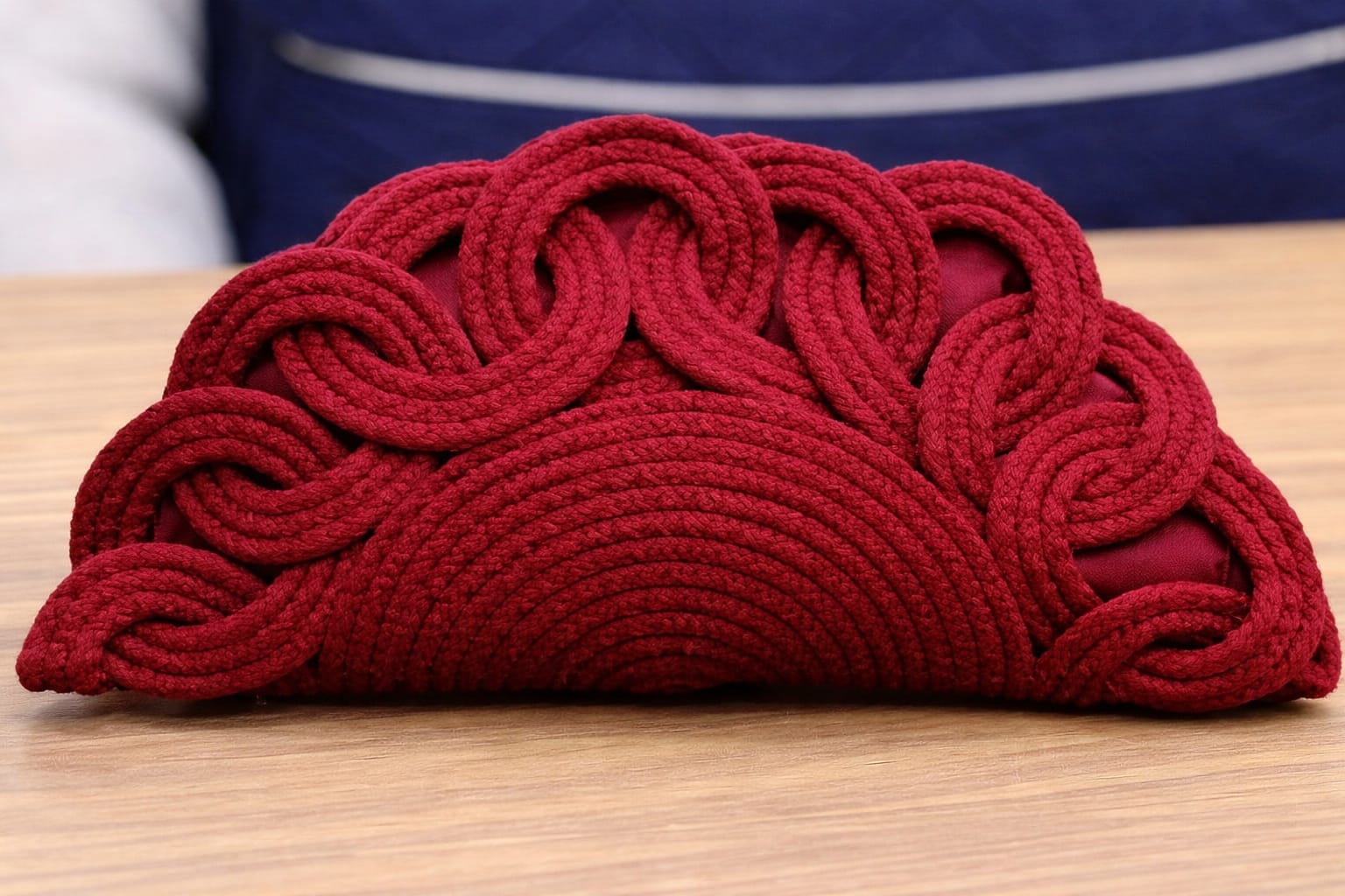 Clutch rojo con aros