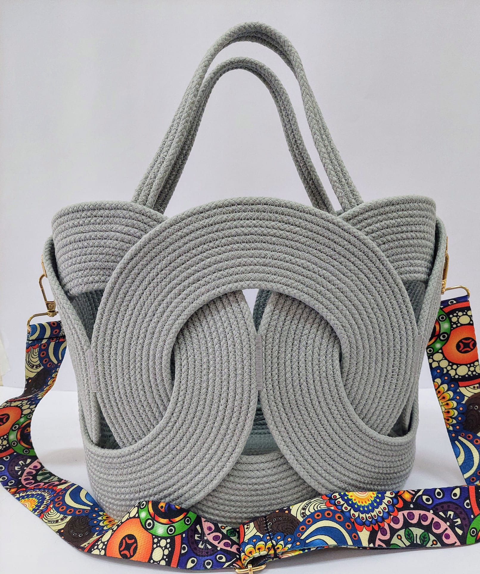 Bolso mediano gris