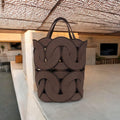 Bolso grande aros marrón y borde chocolate